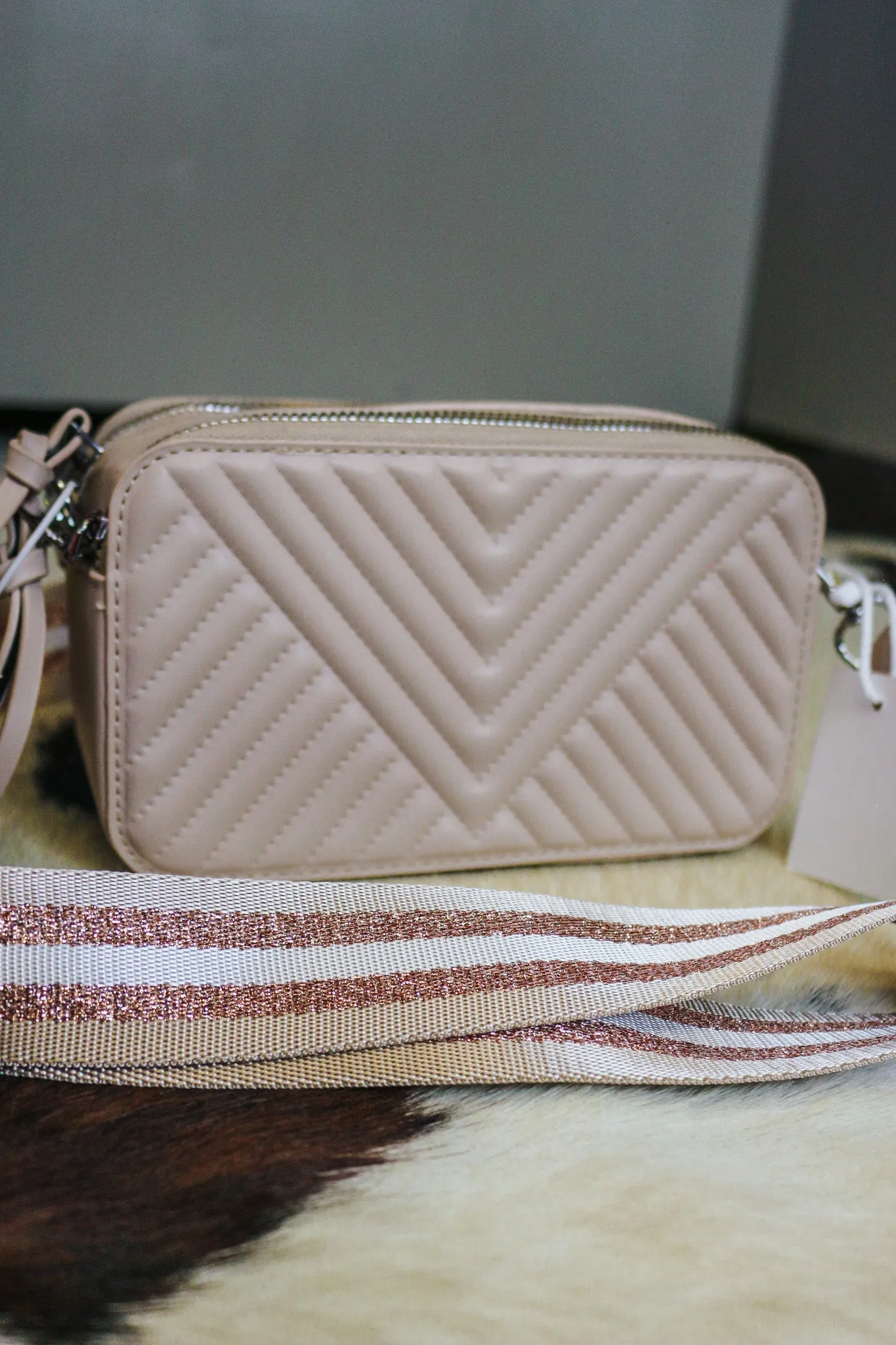 Quilted Fashion Zipper Crossbody Bag- Nude